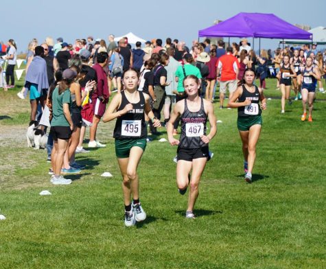 SHHS cross country runners make it to the finish line at the John Payne/Curtis Cross Country Invitational in Seattle, Washington on October 1, 2022