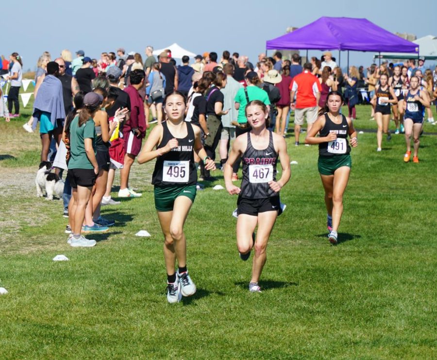 SHHS+cross+country+runners+make+it+to+the+finish+line+at+the+John+Payne%2FCurtis+Cross+Country+Invitational+in+Seattle%2C+Washington+on+October+1%2C+2022