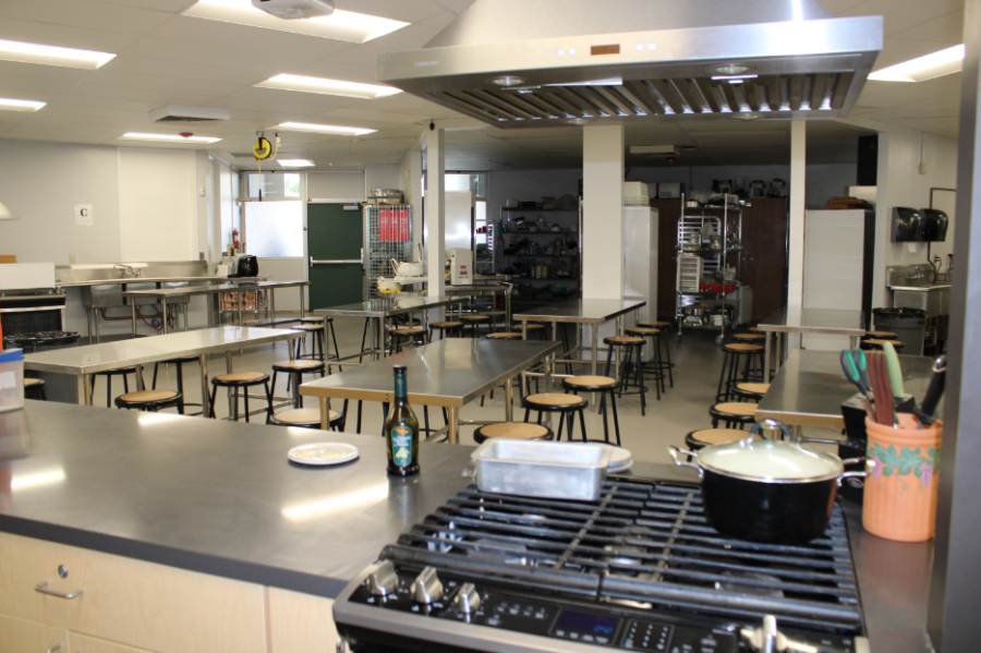 A+familiar+view+for+culinary+students+as+they+prepare+for+their+competition.